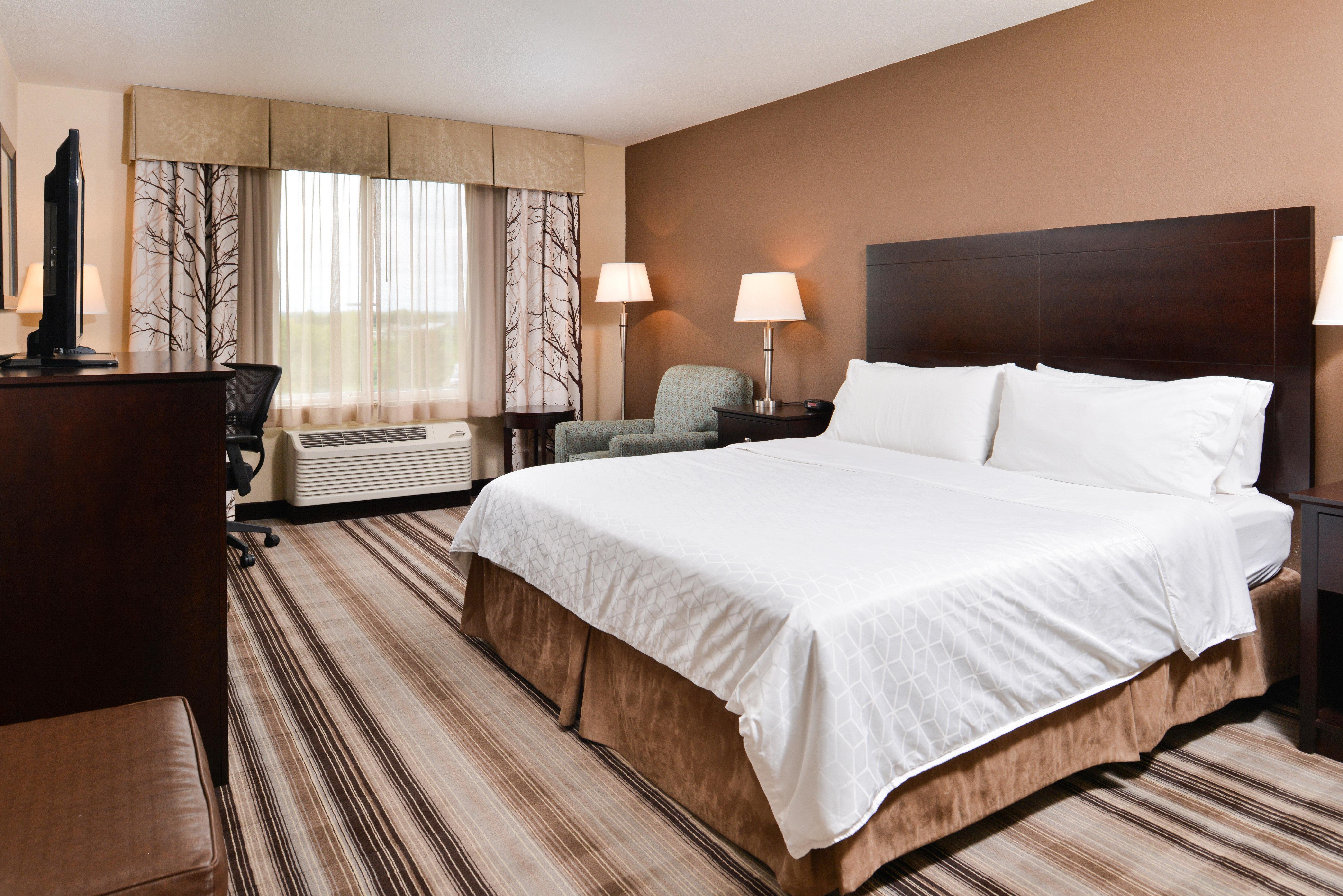 Holiday Inn Express & Suites Emporia Northwest, An Ihg Hotel Extérieur photo
